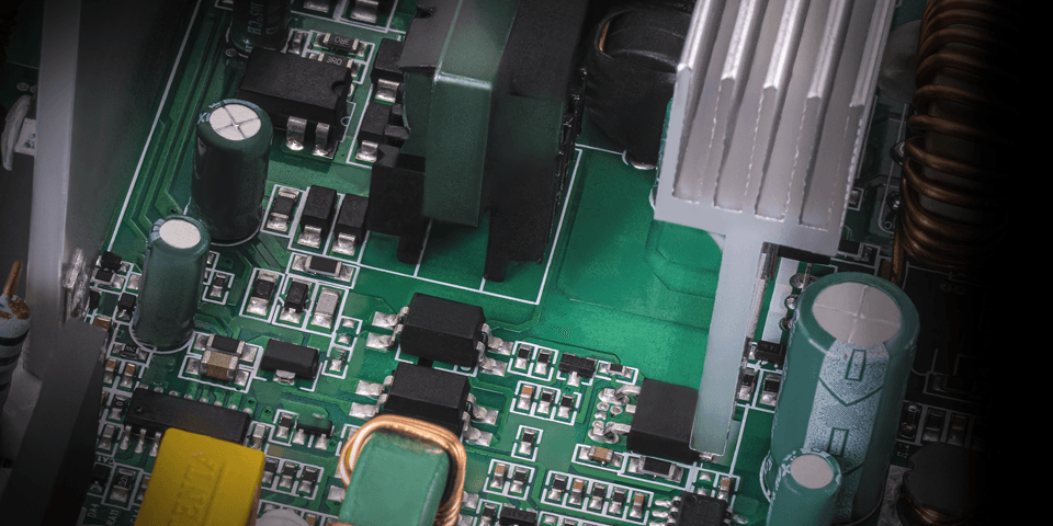 Tecnologías DC-DC y SMD: Potencia sin Límites